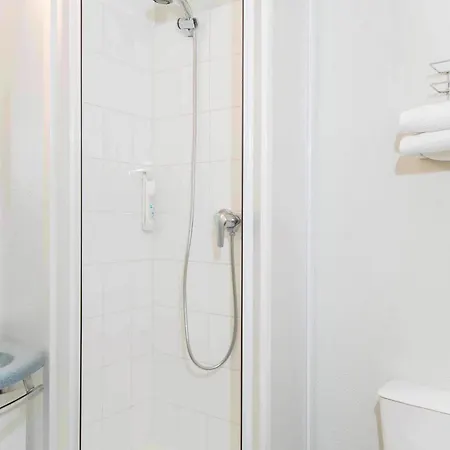 Ibis Budget Béziers Est La Giniesse Esterno foto